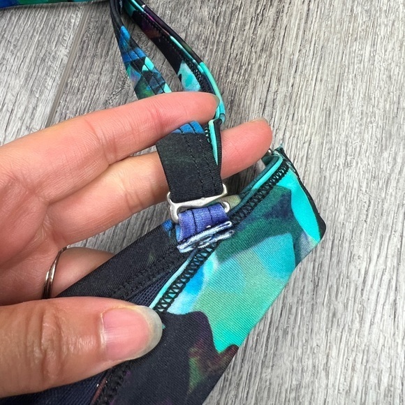 34B/C Athleta Blue Print Twister‎ Bikini Top - Picture 7 of 12